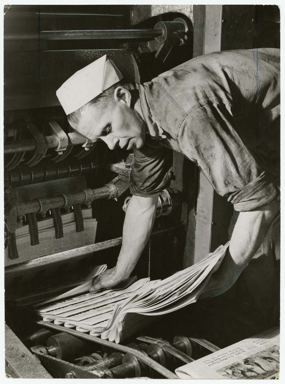 Unknown Photographer, "The Globe and Mail press room," 1952