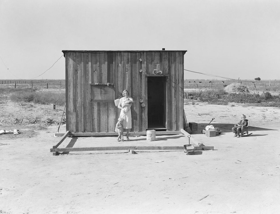 Dorothea Lange, “Home of rural rehabilitation client, Tulare County, California,” undated (Farm Security Administration–Office of War Information Photograph; Collection, Library of Congress, Prints and Photographs Division)