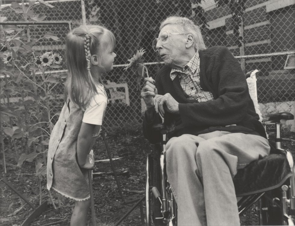 Thelma Pepper, “Winnie and Child in the Sunflower Patch,” 2002