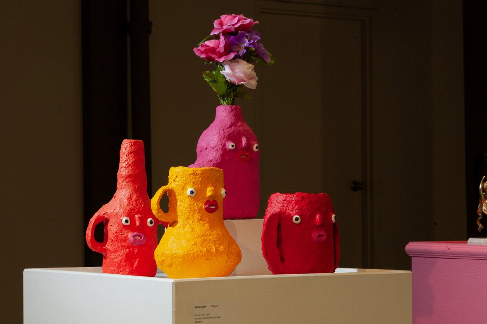 Abby Light, “Friendly Vases,” 2020