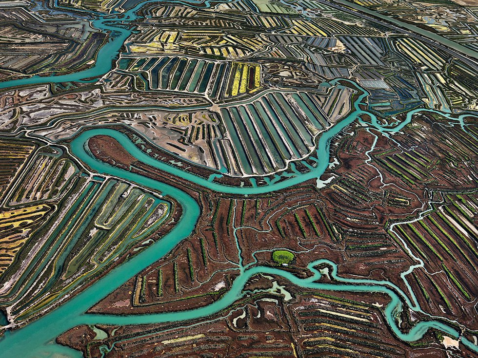 Edward Burtynsky, “Salinas #2, Cádiz, Spain,” 2013 (photo courtesy of Saatchi Gallery, London)