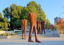 Magdalena Abakanowicz "Walking Figures"