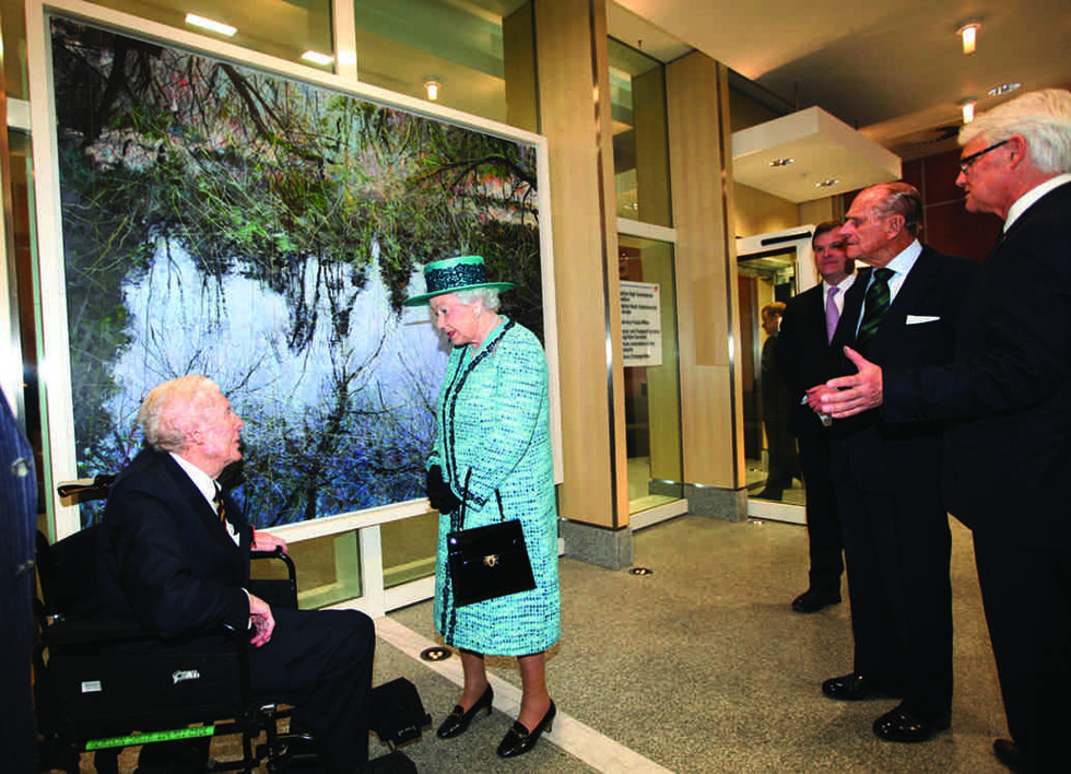 The Queen meets Vancouver artist Gordon Smith