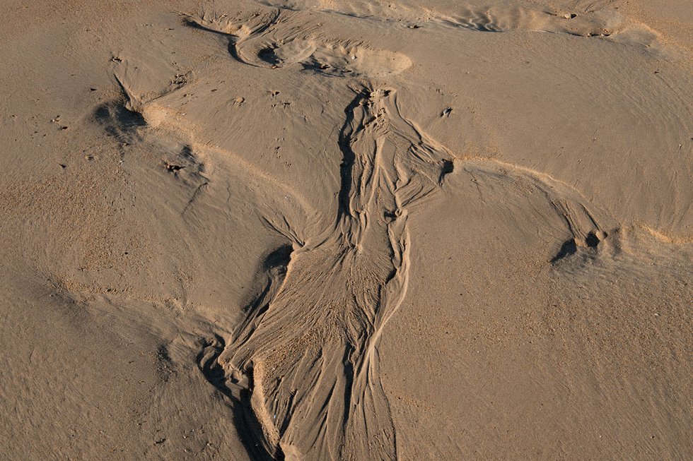 Leslie Hossack, “7:43:27 am, June 6th, Juno Beach, Courseulles-sur-Mer,” 2015